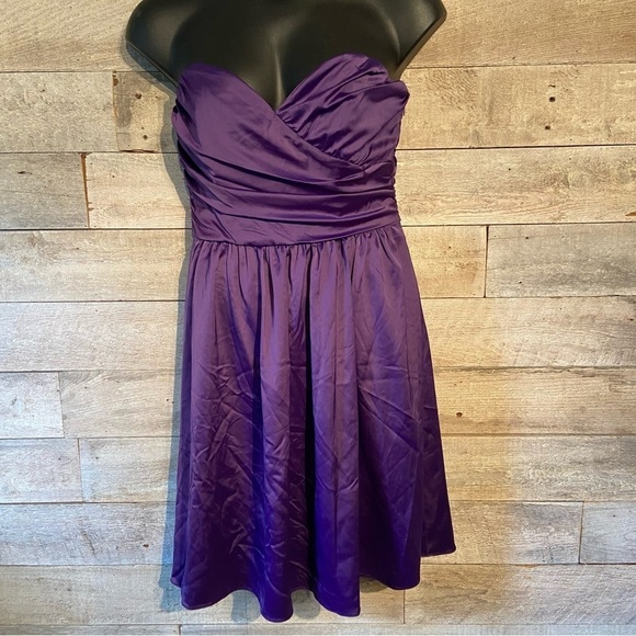 BNWT Jolie women’s purple bridesmaid dress in size ‎ 14 and 22 - Picture 1 of 12